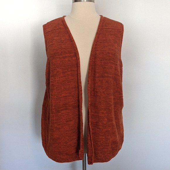 Beautiful Rust Colored CJ Banks Cardigan - Picture 1 of 6